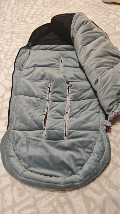 Водоустойчиво,топло,универсално чувалче за количка