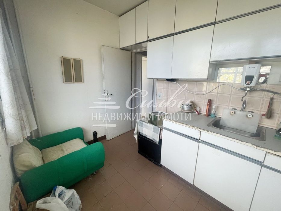 Двустаен апартамент - кв. Боян Българанов 1