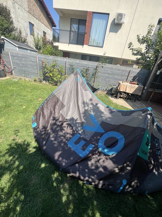 Zmeu/Kite Duotone(North) EVO 10m 2019 + bara