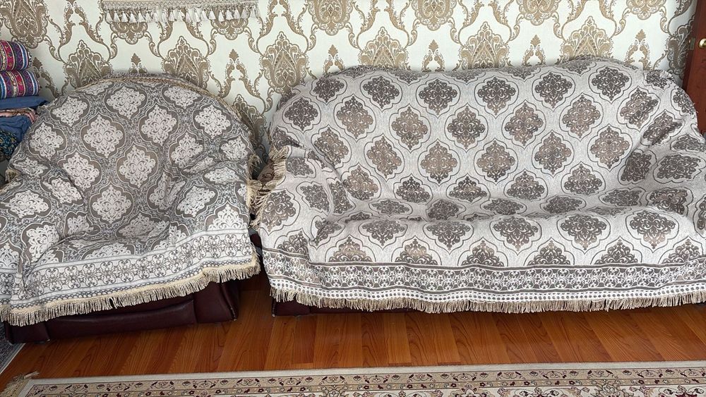 Диван и 2 кресла