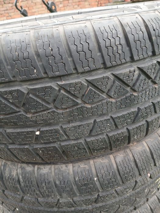 Продавам четири броя зимни гуми
