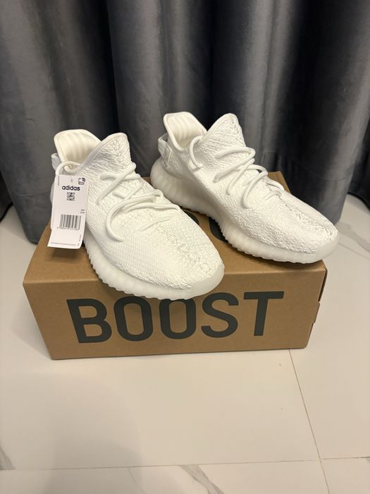 adidasi yeezy 350 v2