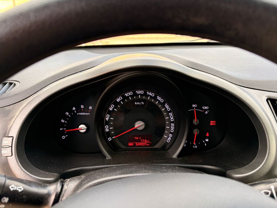KIA Sportage 2011 — imagine 4