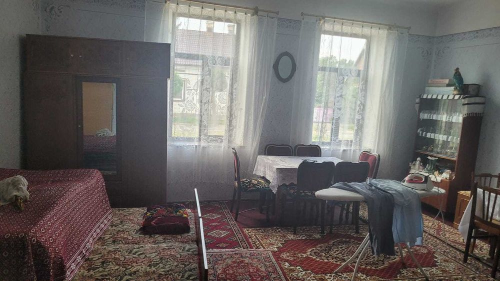 Casa de vanzare, zona centrala, cu gradina, negociabil