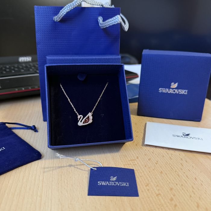 Lantisor Swarovski Dancing Swan Rose/Gold