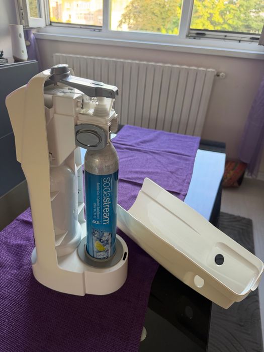 Aparat de sifon SodaStream + butelie CO₂ plină + sticlă originală