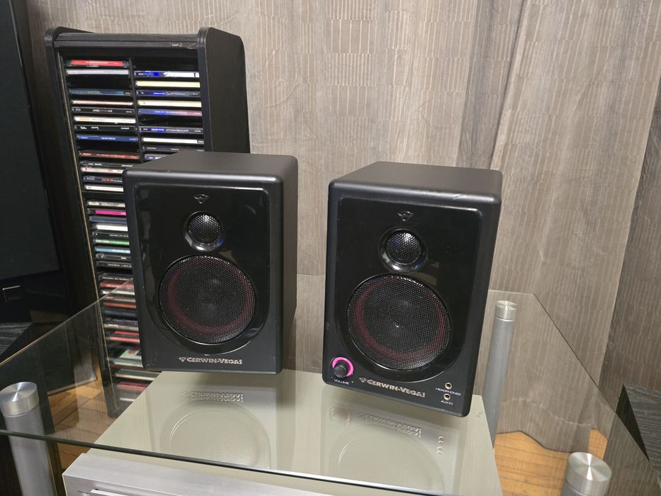 Cerwin-Vega XD3 – Monitoare active de studio / Hi-Fi 2.0