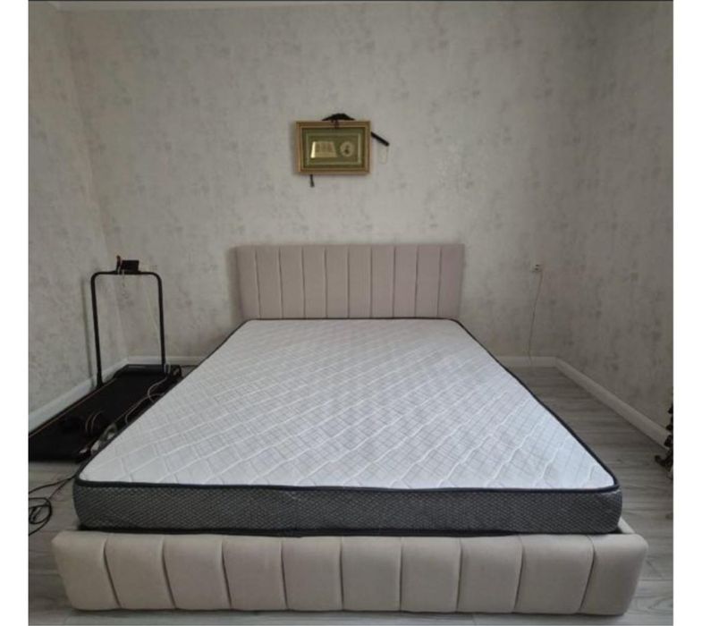 Спалный кровать матрасом