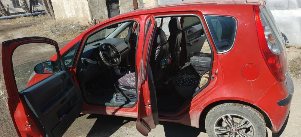 Митсубиси Кольт Mitsubishi Colt