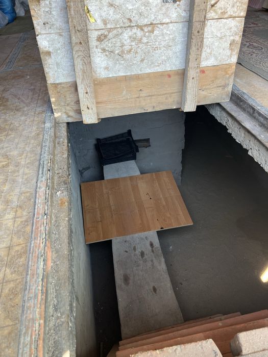 Продам гараж,г.Конаев ,р-он Робот