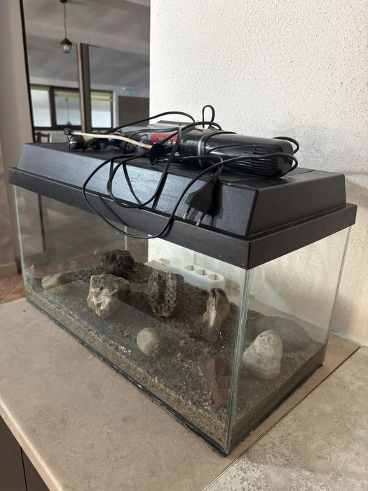 acvariu complet cu filtru, incalzitor, lampa