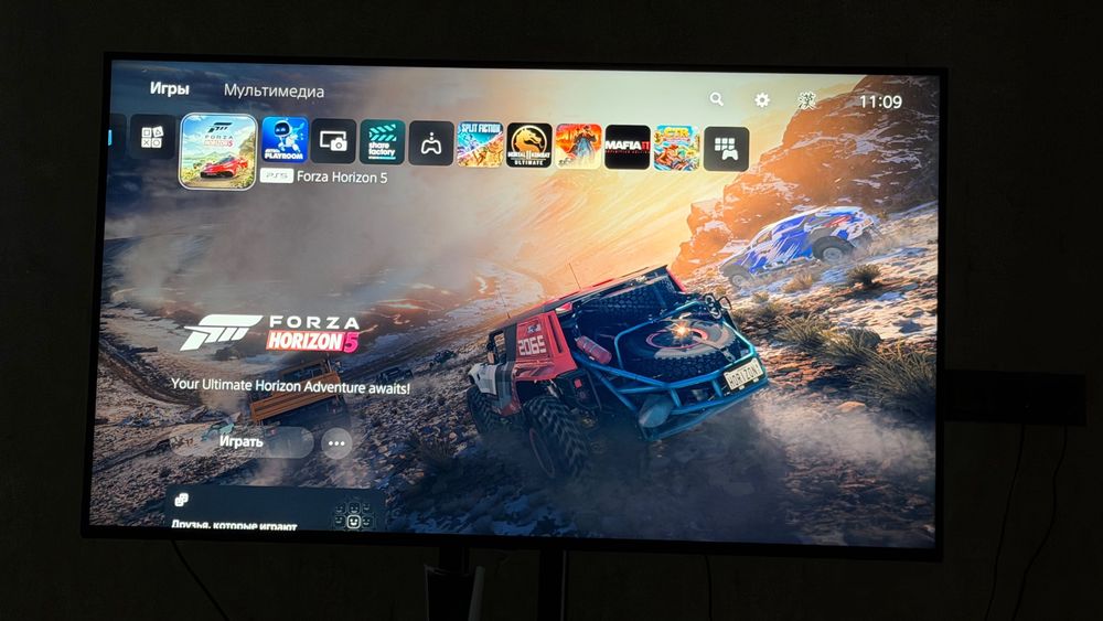 Продам PS 5 Slim 1 TB 2 джойстика