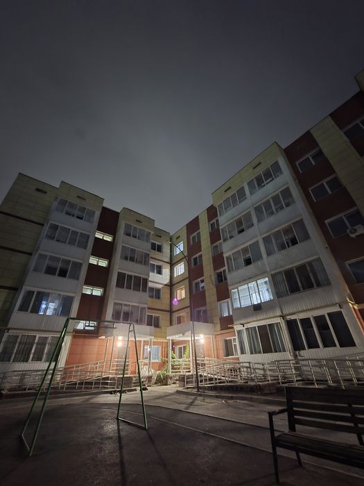 Samaung s25 128/12 gb