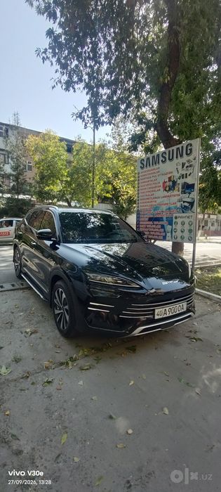 Moshina zor holati ideal va Kraska va petno yoq