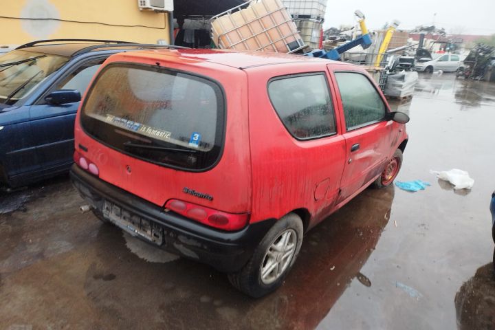 Lampa / Tripla stop stanga pe aripa Fiat Seicento prima generatie