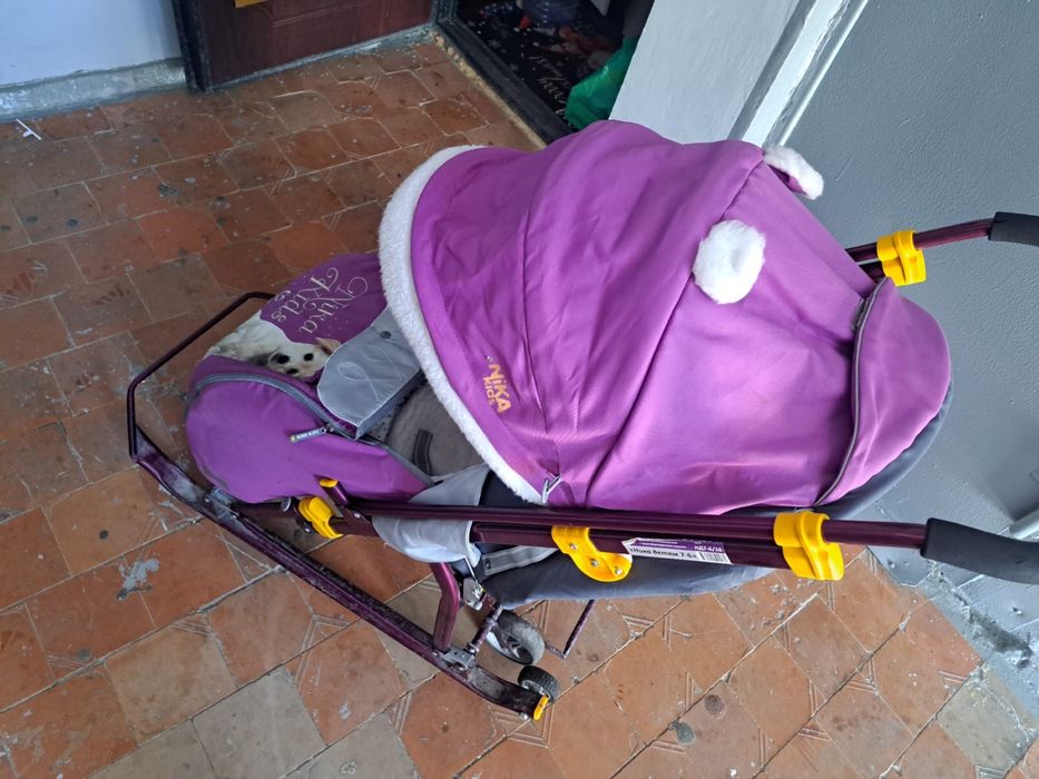 Продам санки коляску