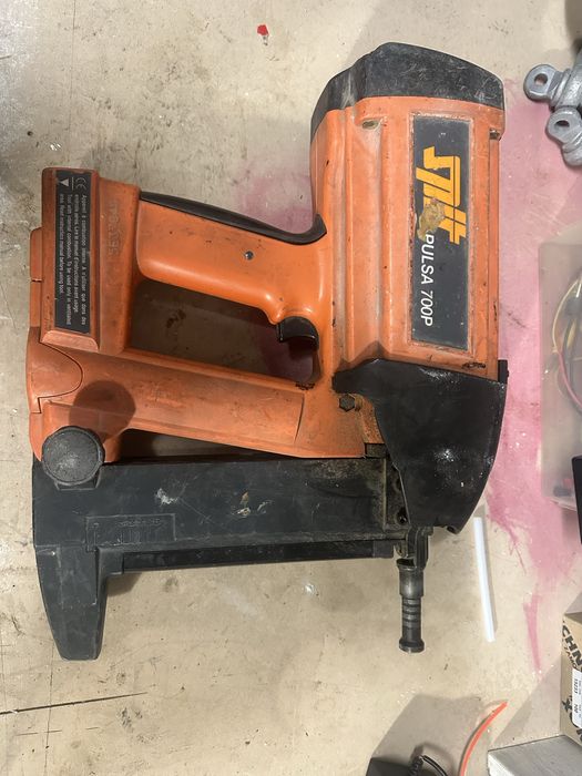 Spit Pulsa 700p Пушка за пирони