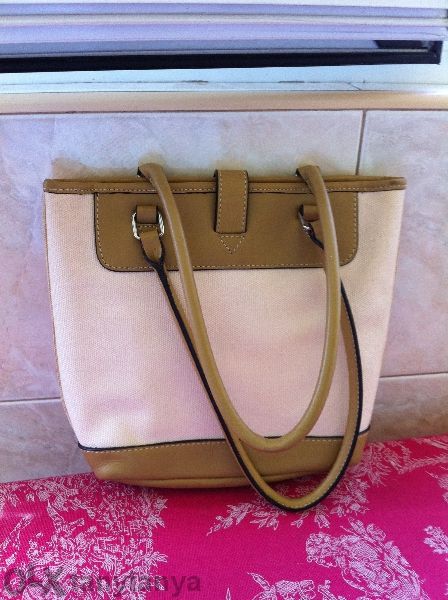 много елегантни чанти за млада дама - сега за 10 лв. двете