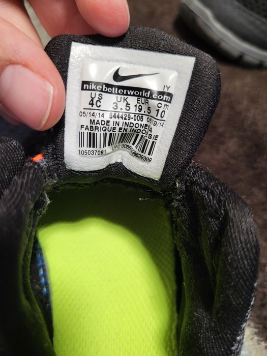 Adidasi Nike nr. 19,5