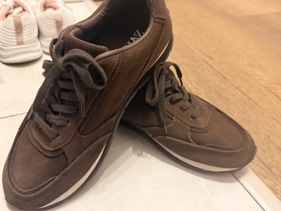 Кроссовки замшевые Zara