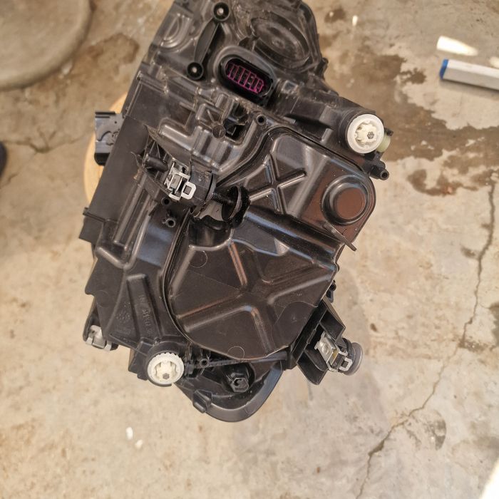 VW GOLF GTE 2018 десен фар