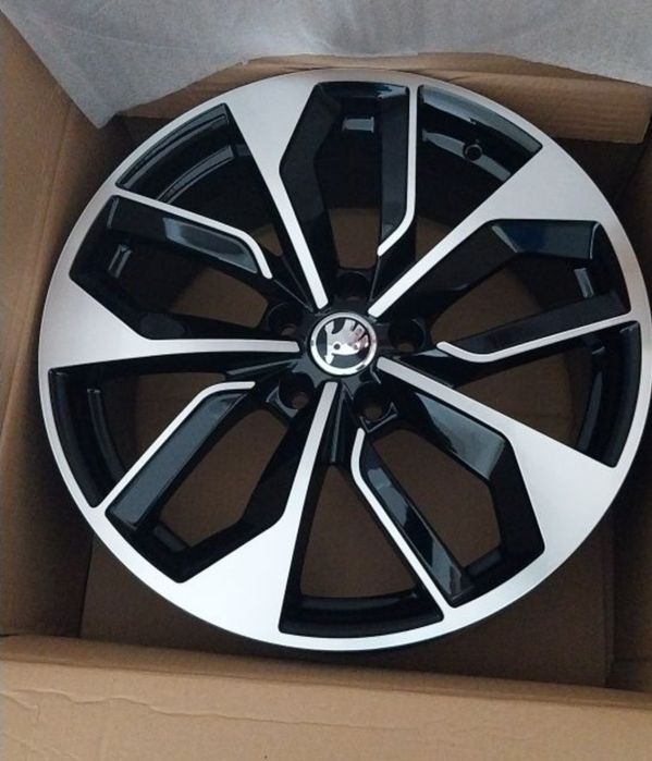 18"Audi Rs A3 A4 A5 A6 A7 A8 Q2 Q3 Q5 8ж ет35 Чисто  Нови