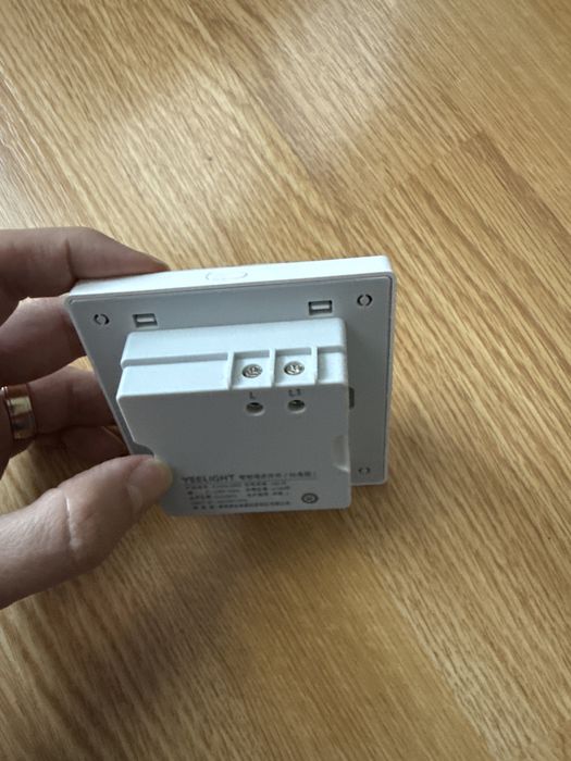 Yeelight smart dimmer - wall switch