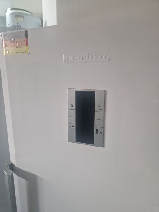 Фризер Bloomberg A++ No Frost