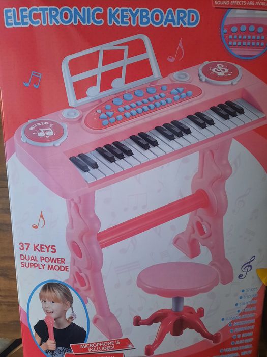 Детское пианино.