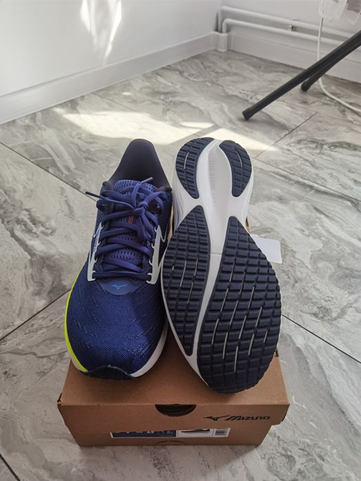 Adidași mizuno wave raider 29