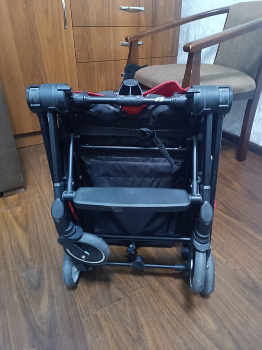Детская коляска в отличном состоянии