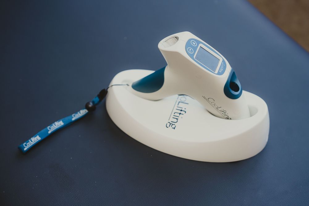 Coolifting/ Facelifting  non-invaziv