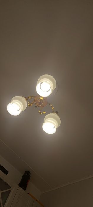 Люстра 3х рожковая