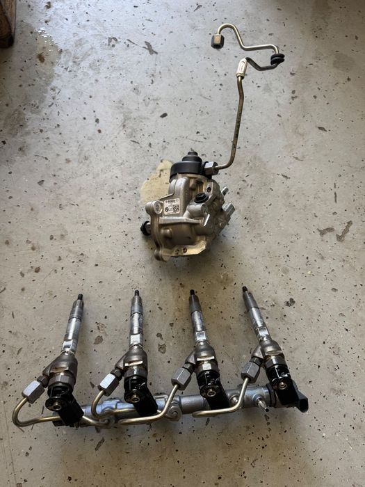 Kit injectie bmw x1 f48 x2 f39 injectoare pompa rampa