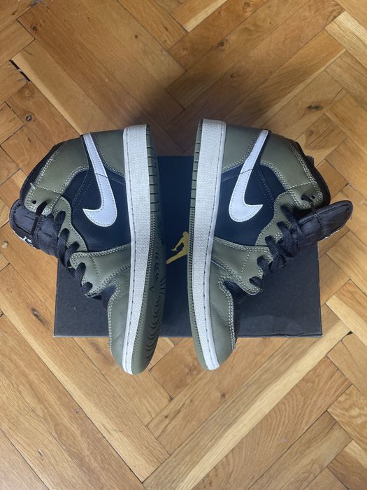Air Jordan 1 MID (GS) размер 38