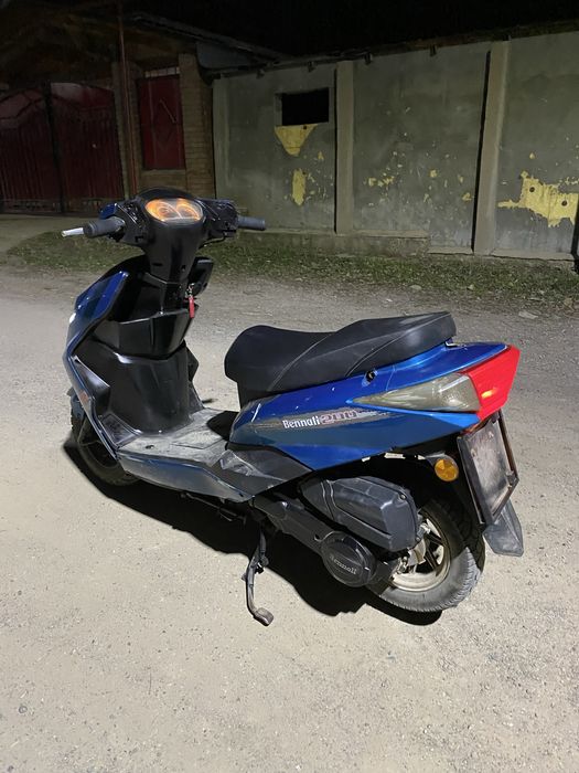Продам мопед беннали 180куб м12