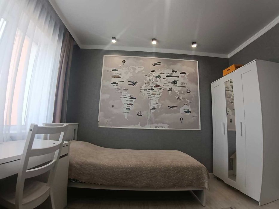 Продаётся 3 комн квартира