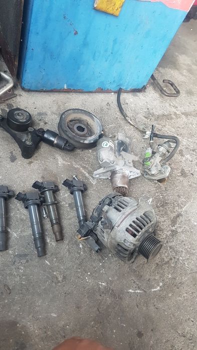 Бензинова помпа високо налягане за тойота авенсис 2.0 бензин 147кс