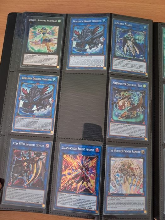Yu-Gi-Oh! карти от различни колекции