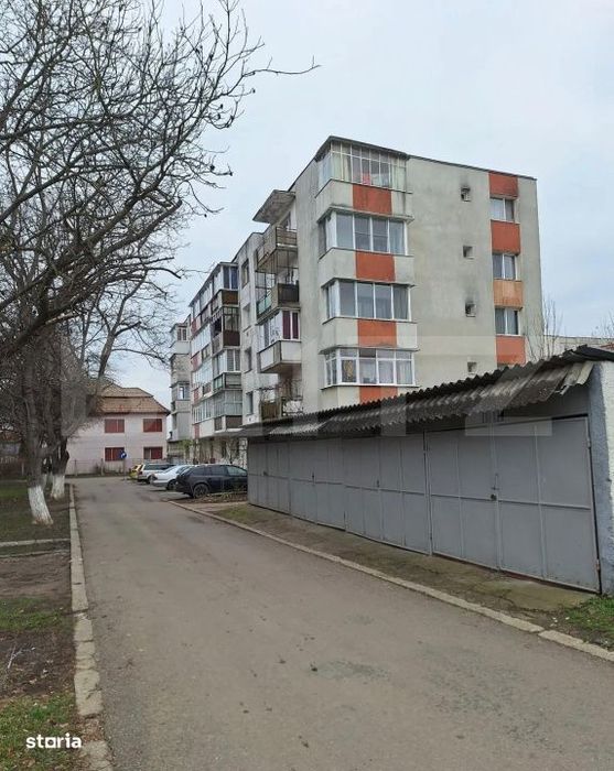 Apartament 2 camere, 57 mp, renovat, zona Tarnaveni