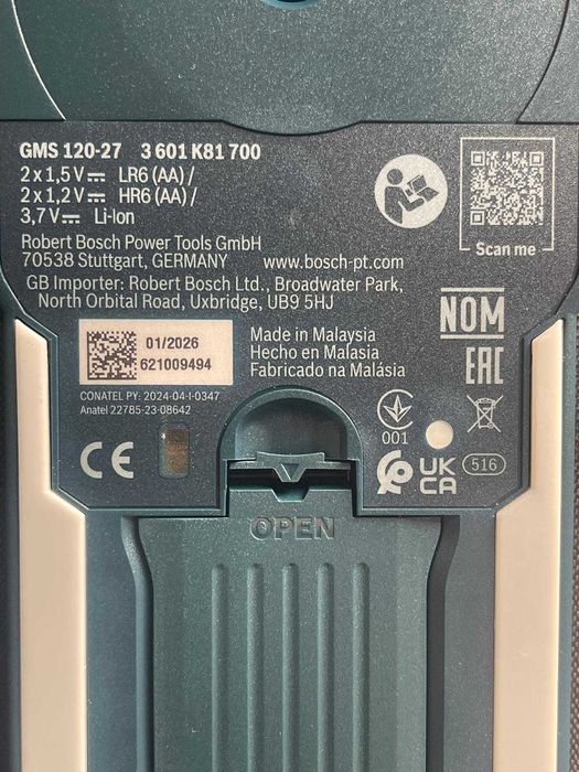 Detector de metale Bosch GMS 120-27, merge cu 2 baterii alcaline, 1.5 V LR6 (AA), 100 mm, geanta textila