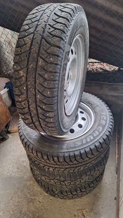Продам шины с дисками. Зима, лето