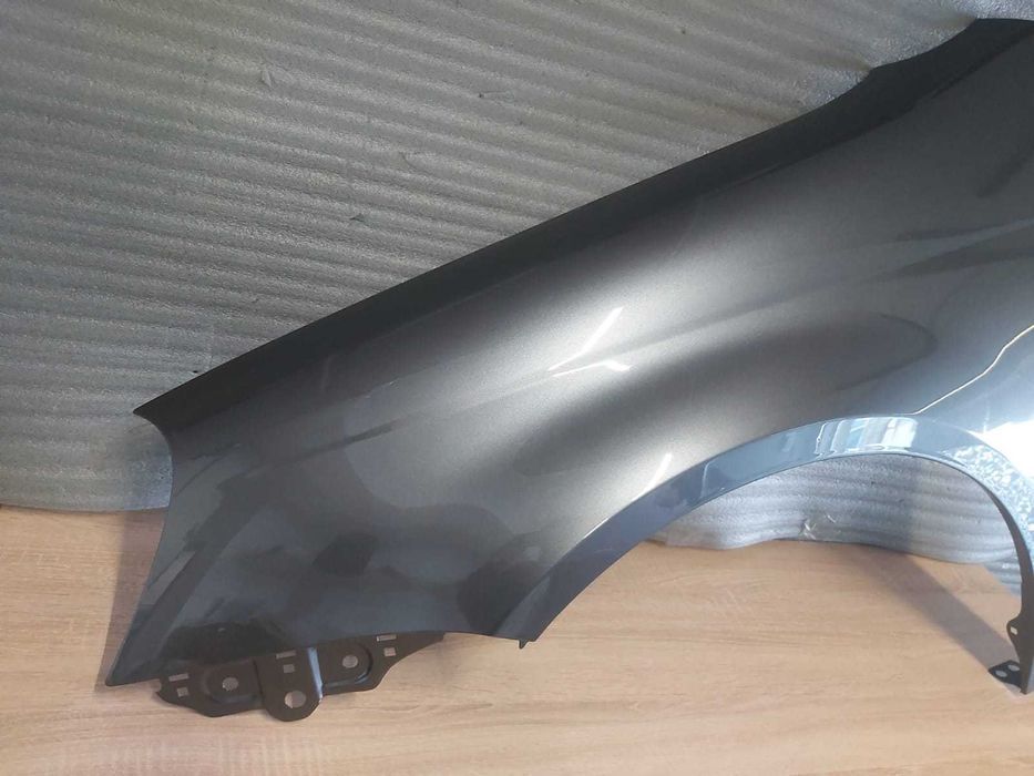 Aripa Fata Stanga VW Jetta 3/III 2005-2011 (LD7X (Gri))