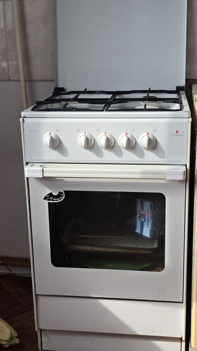 Срочно,продам газ плиту
