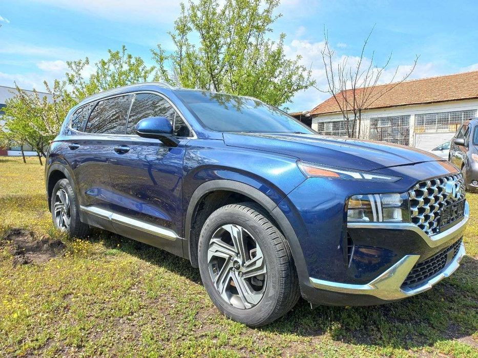 Автомобил Hyndai Santa FE 2022