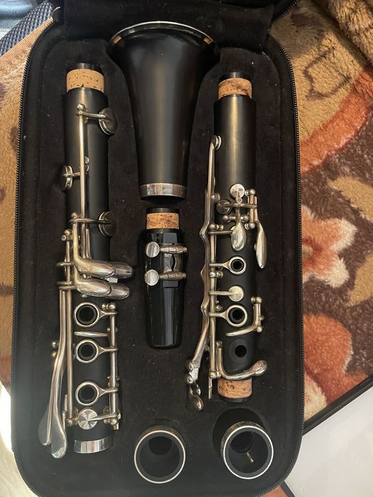 Clarinet jupiter cu mustiuc b40
