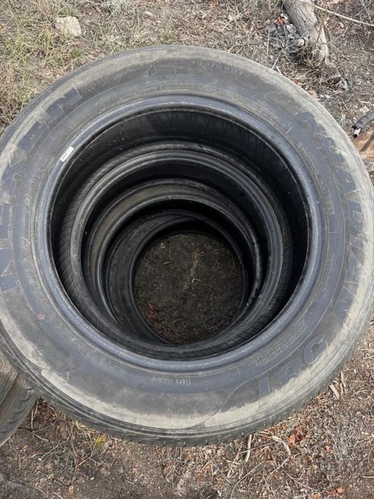 Продам шины 235/60 R18