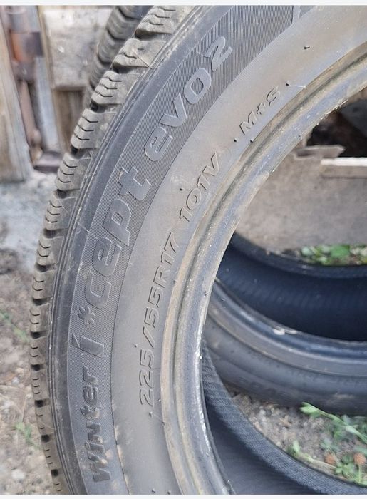 Гуми MISHELIN 225/65 R 17 
4- броя летни Rilot