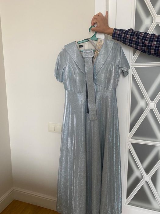 Платье вечерние