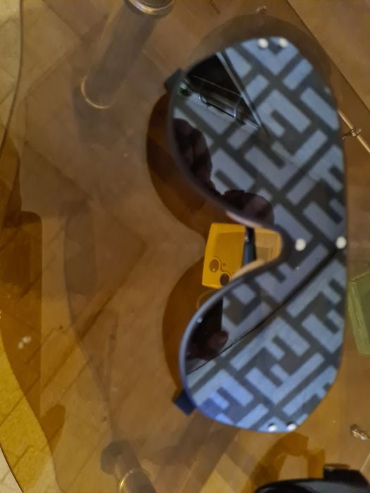 Солнцезащитные очки Италия